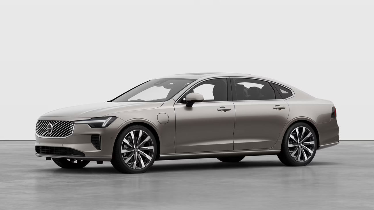 volvo-s90-plug-in-hybrid-251123-c01