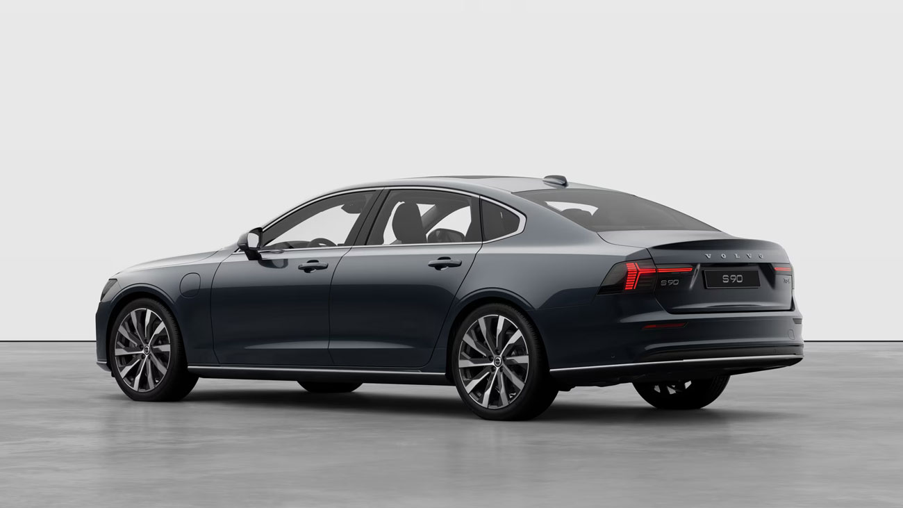 volvo-s90-plug-in-hybrid-251123-c02s